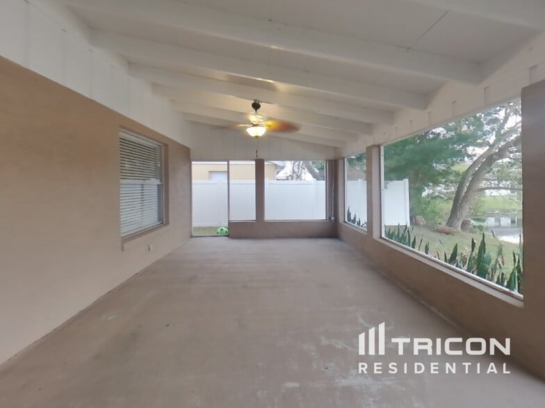 Building Photo - 714 49th St E