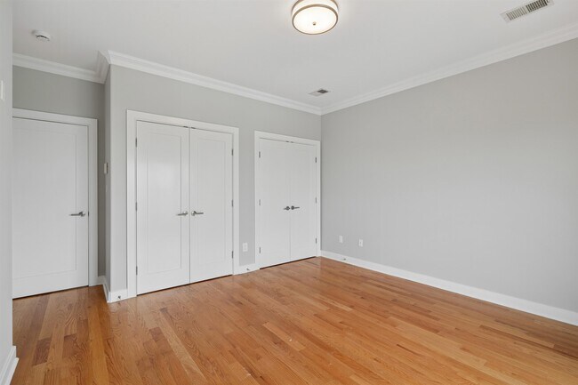 Building Photo - 225 Columbia Ave
