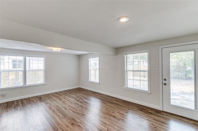 Building Photo - 852 Northwood Rd