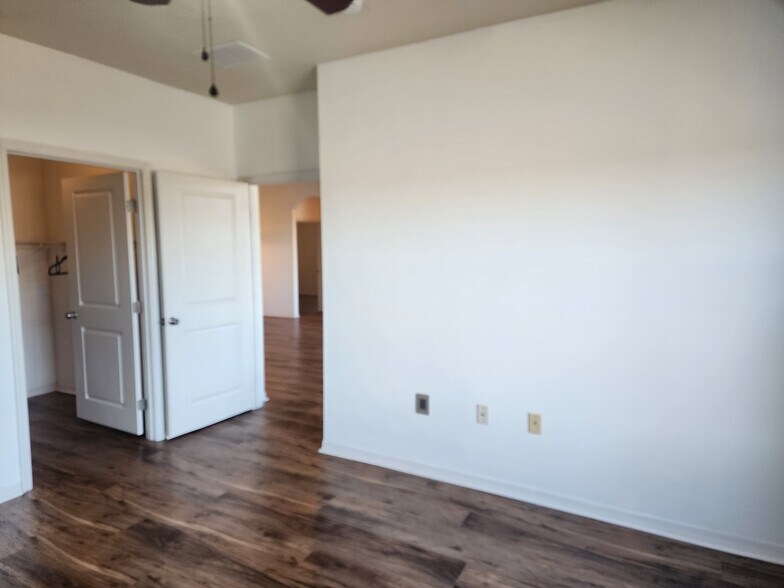 Building Photo - 12700 Bartram Park Blvd