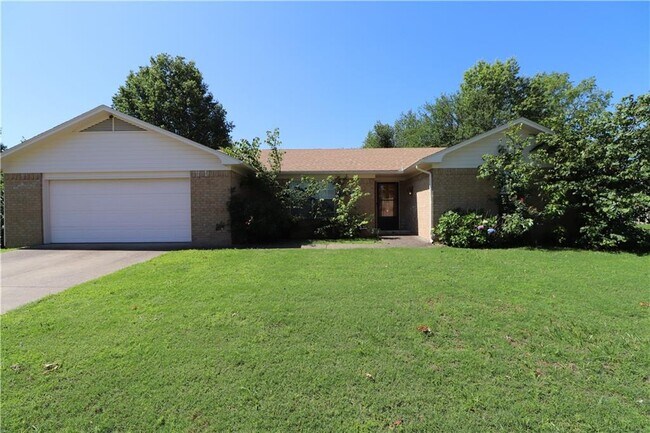 Building Photo - 3675 Mayes Ave