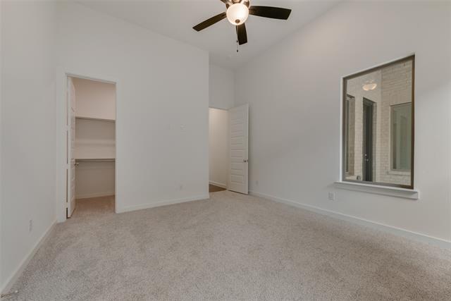 Building Photo - 635 Caprice Blf