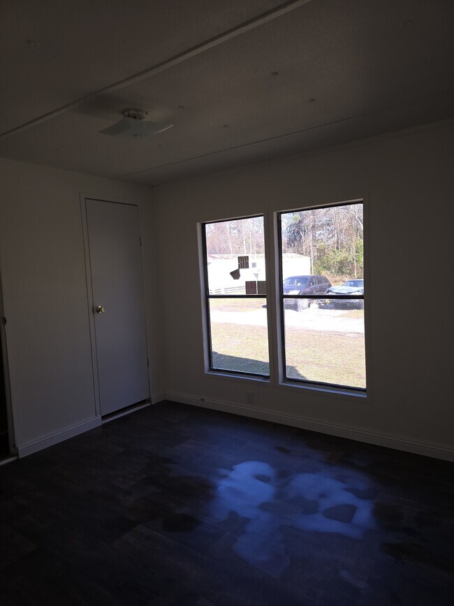 Building Photo - 8582 Rye Patch Rd