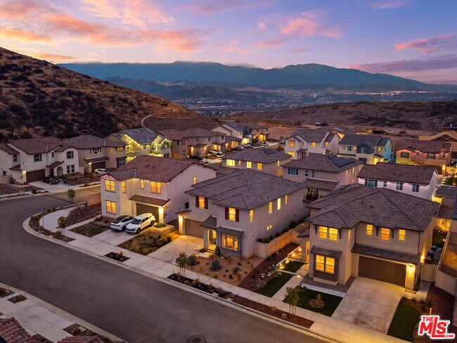 Building Photo - 18114 Outlook Wy