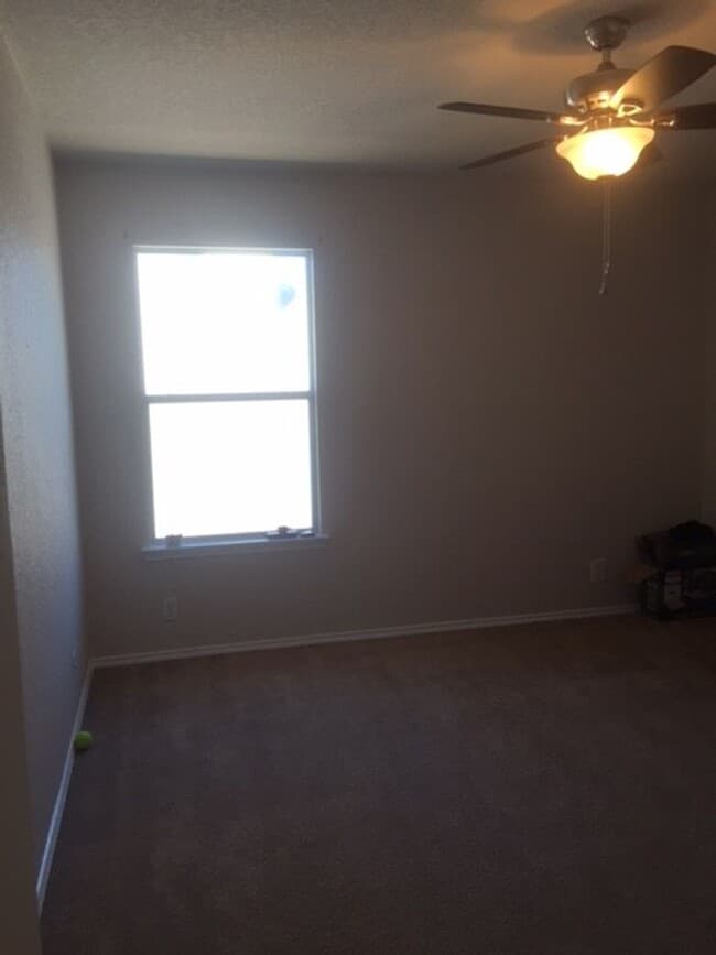 Building Photo - 25914 Mission Bluff