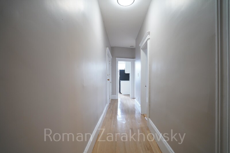 Building Photo - 58 Gardner St