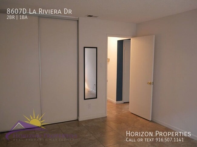 Building Photo - 8607 La Riviera Dr