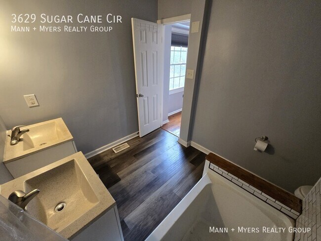 Building Photo - 3629 Sugar Cane Cir