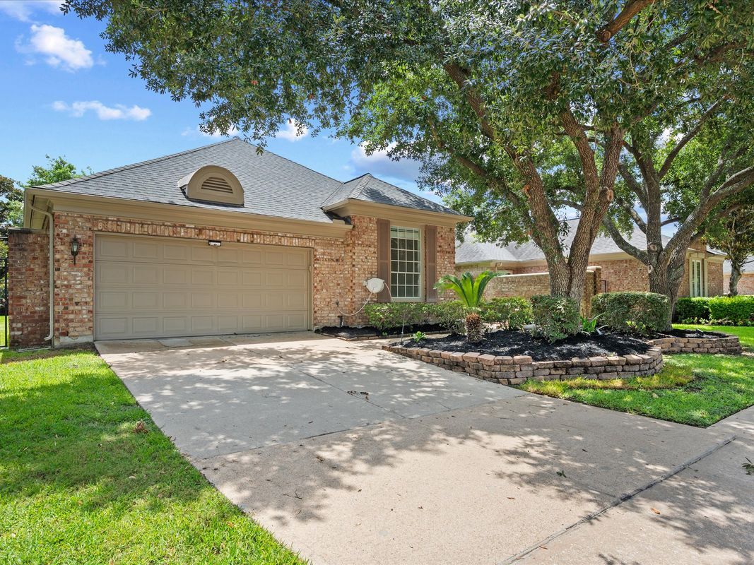 Building Photo - 1523 Orchard Park Dr