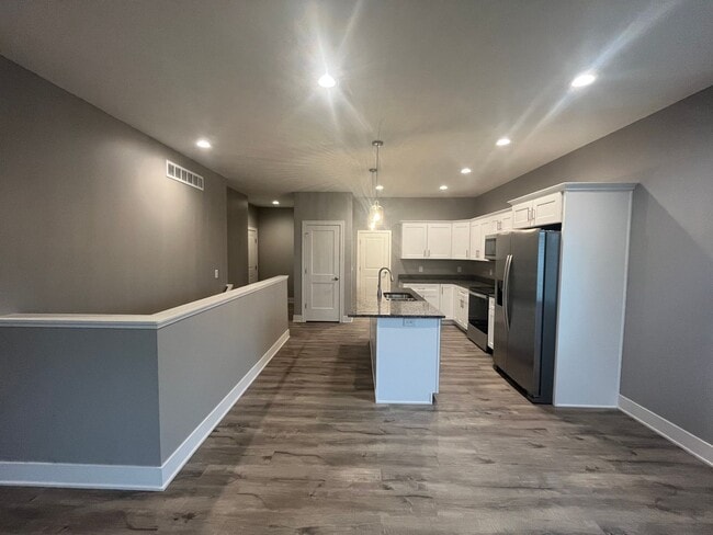 Building Photo - 5080 W Stampede Ln