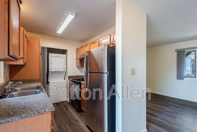 Building Photo - 104 Glenn Bridge Rd