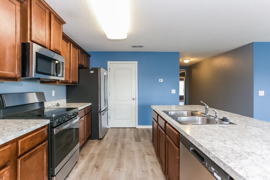 Building Photo - 12394 Glimmer Wy