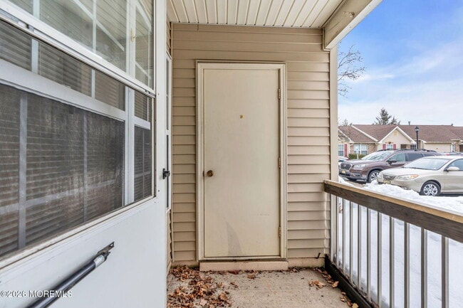 Building Photo - 12 High Pointe Way