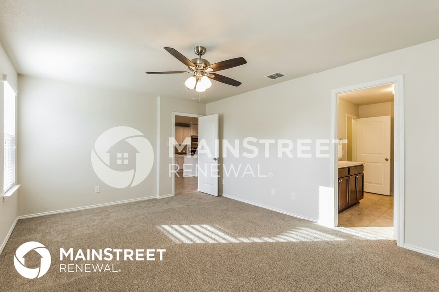 Building Photo - 11131 Creek Eagle