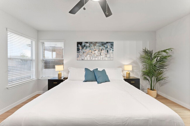 Building Photo - 313 Sweet Leaf Ln