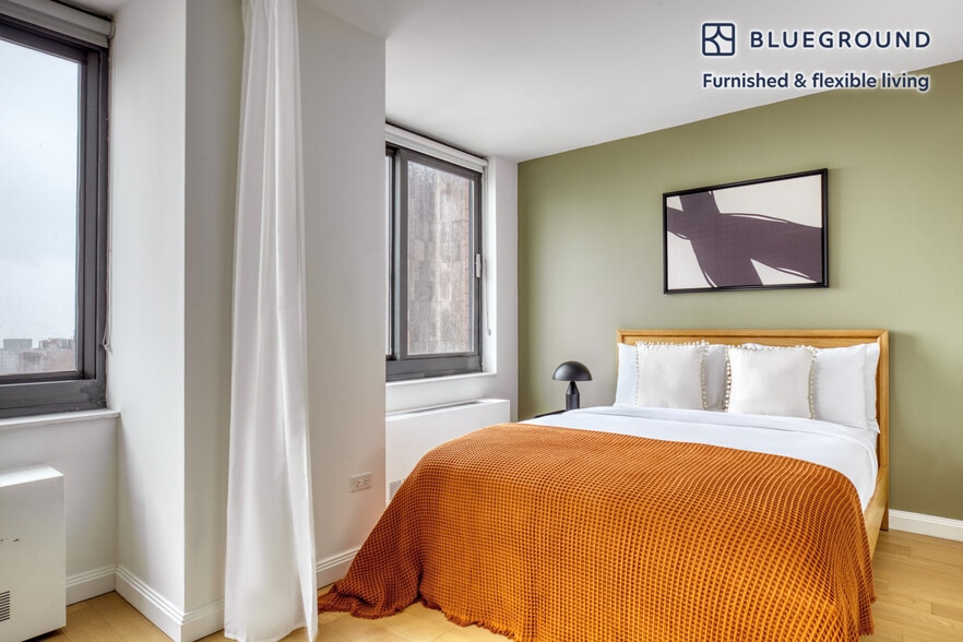 Building Photo - 105 Duane St