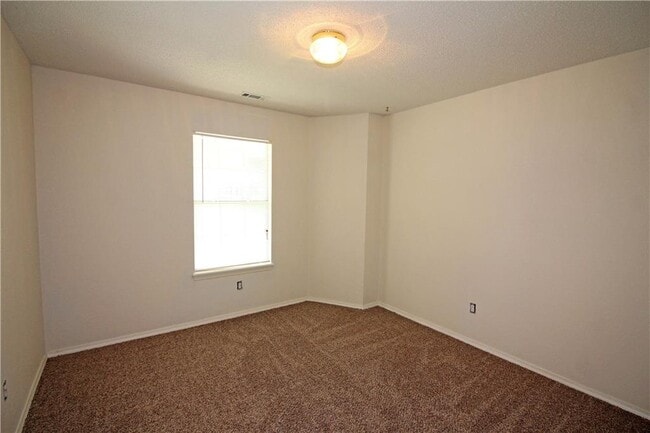 Building Photo - 1205 SE 22nd St