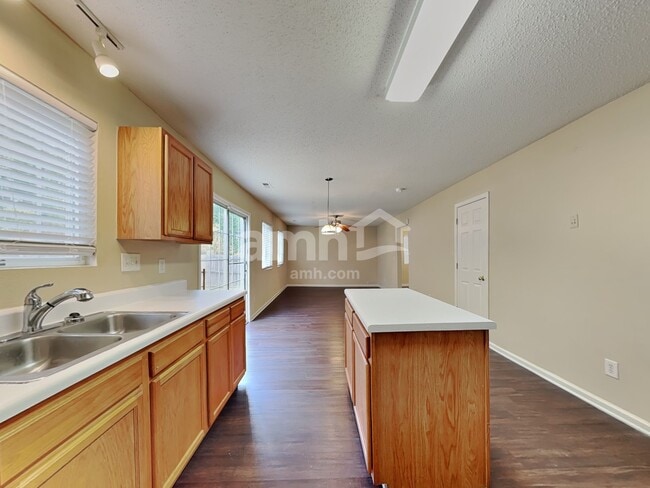 Building Photo - 3345 Wiliton Way