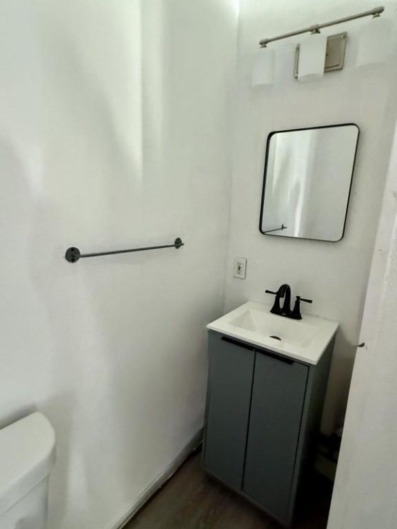 Building Photo - 2317 Chickasaw St