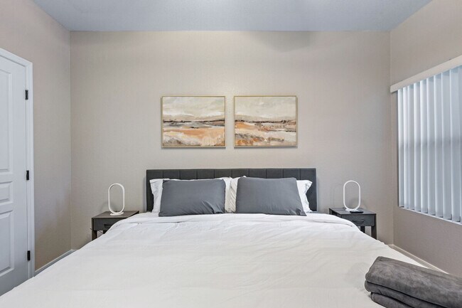 Building Photo - 2507 W Villa Rita Dr