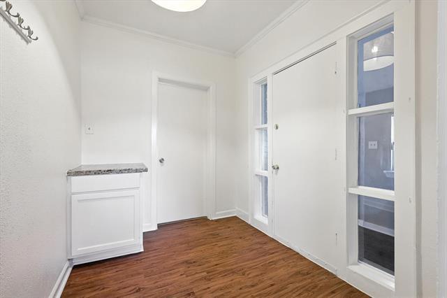 Building Photo - 5318 Vanderbilt Ave