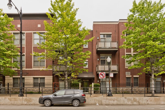 Building Photo - 1515 S Halsted St