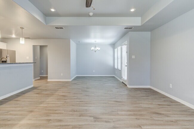 Building Photo - Wonderful 3 Bed 2 Bath in Willow Bend!