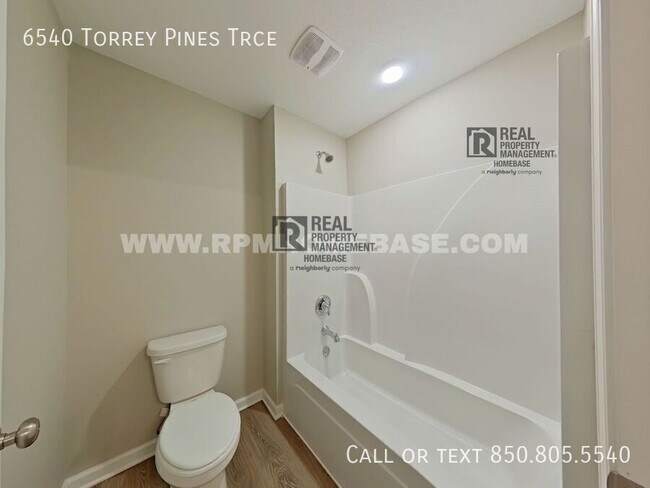 Building Photo - 6540 Torrey Pnes Trce