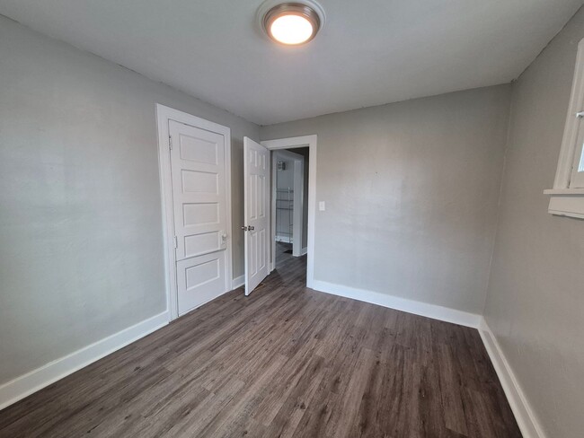 Building Photo - Cozy 2 Bedroom Ranch
