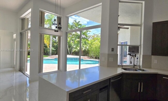 Building Photo - 1506 Lantana Ct