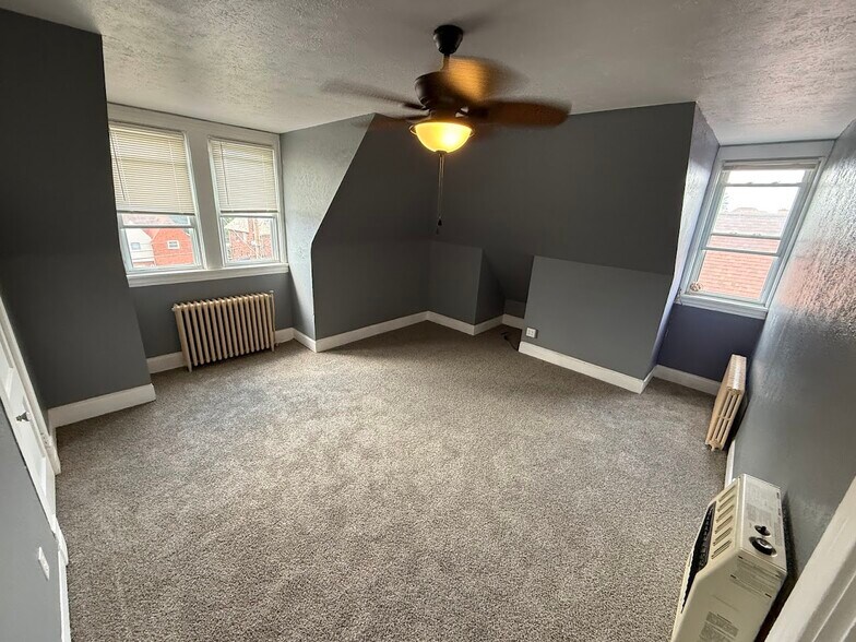 Living Room with plenty of natural light - 3859 Brownsville Rd