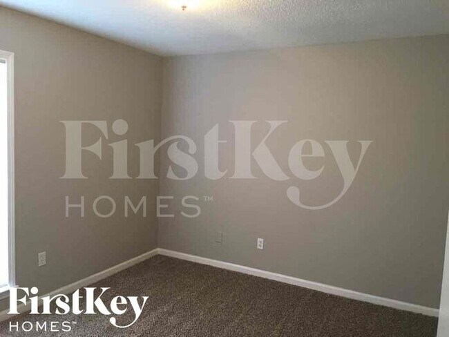 Building Photo - 6056 New Leaf Ln