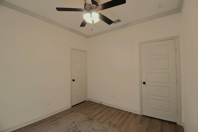 Building Photo - Gorgeous 4 Bedroom, 2 Bath Home in Tyler!