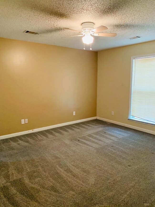 Building Photo - Douglasville Rental