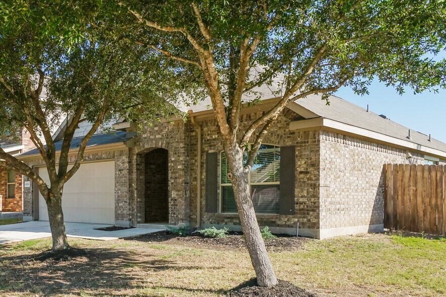 Building Photo - 8510 Winchester Way