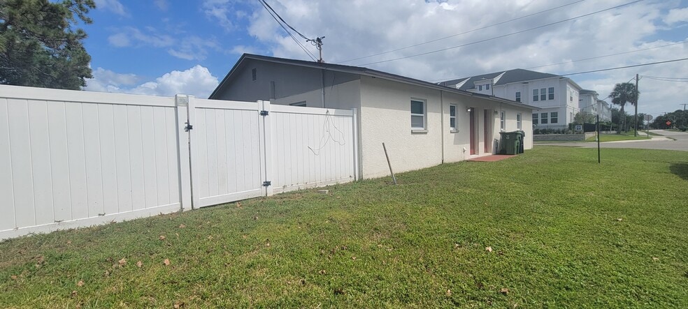 Primary Photo - 6625 S West Shore Blvd