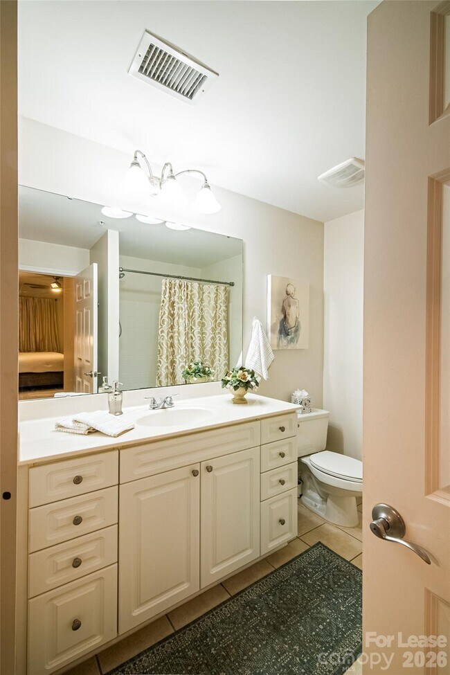 Building Photo - 300 W 5th St