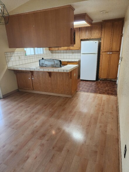 Building Photo - 1450 Busca Dr