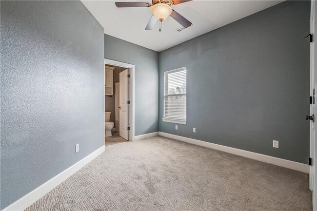 Building Photo - 5207 S 65th Pl