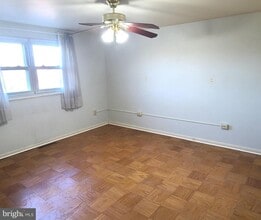 Building Photo - 934 Regina Dr