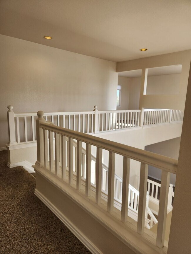 Building Photo - Parker home in Desired Stonegate Neighborhood!