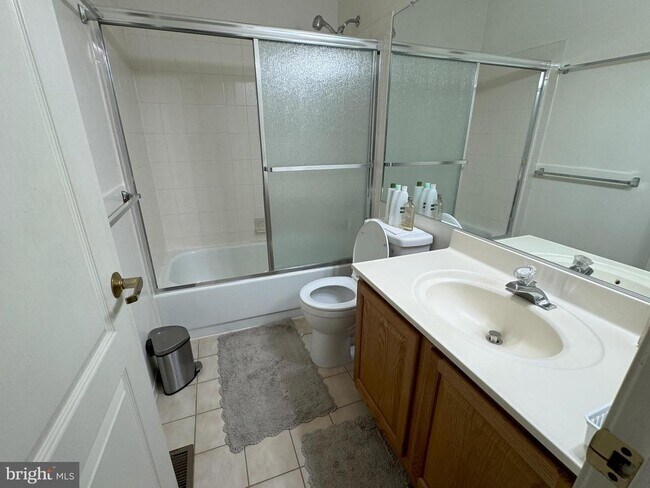 Building Photo - 36 Lavender Dr