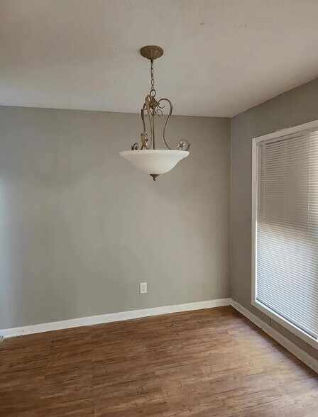 Building Photo - Room in Townhome on Governors Dr