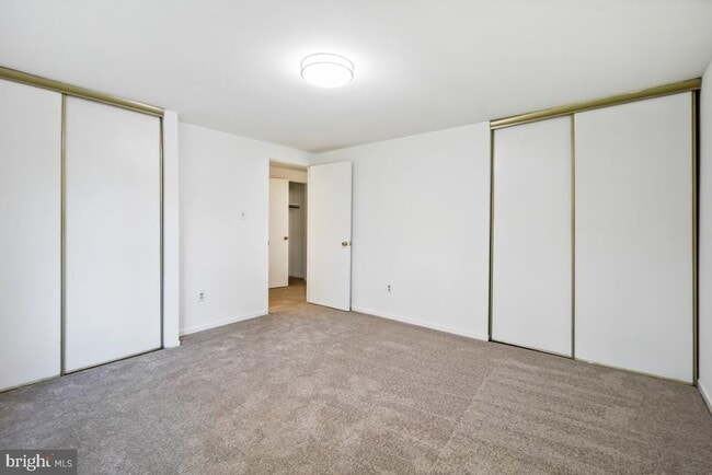 Building Photo - 13221 Black Walnut Ct