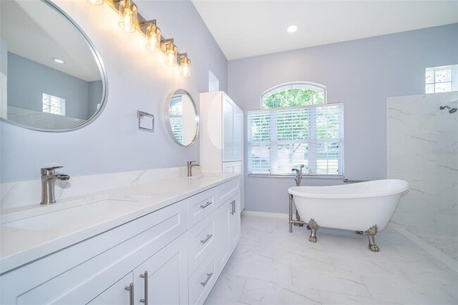 Building Photo - 8119 Lake Crowell Cir