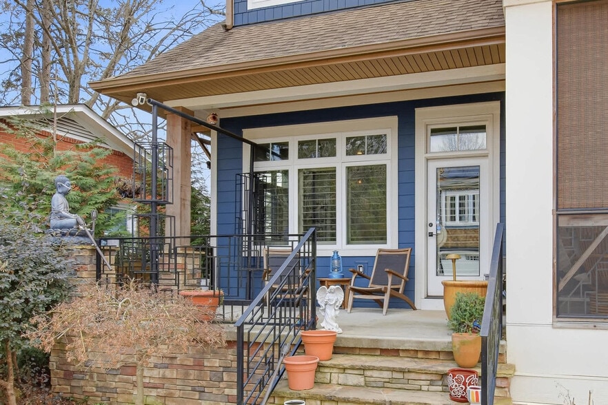 Building Photo - 4109 Dinglewood Ave