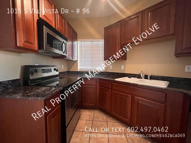 Building Photo - Pretty 2-Bed Mesa Townhome