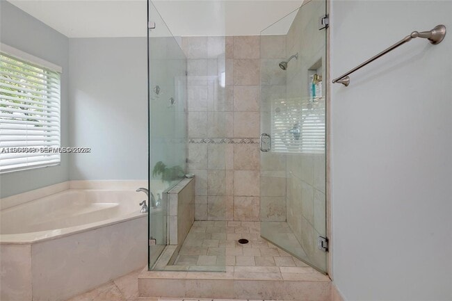 Building Photo - 1800 Water Ridge Dr