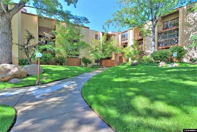 Building Photo - 2700 Plumas St