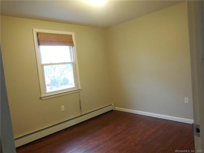 Building Photo - 215 Fowler Ave